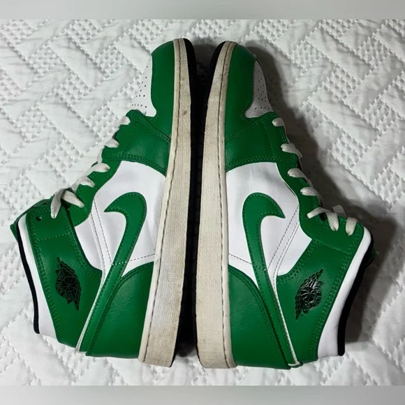 Nike Air Jordan 1 Mid Lucky Green Grade School Basketball Sneakers Shoes 6.5Y - Picture 9 of 15
